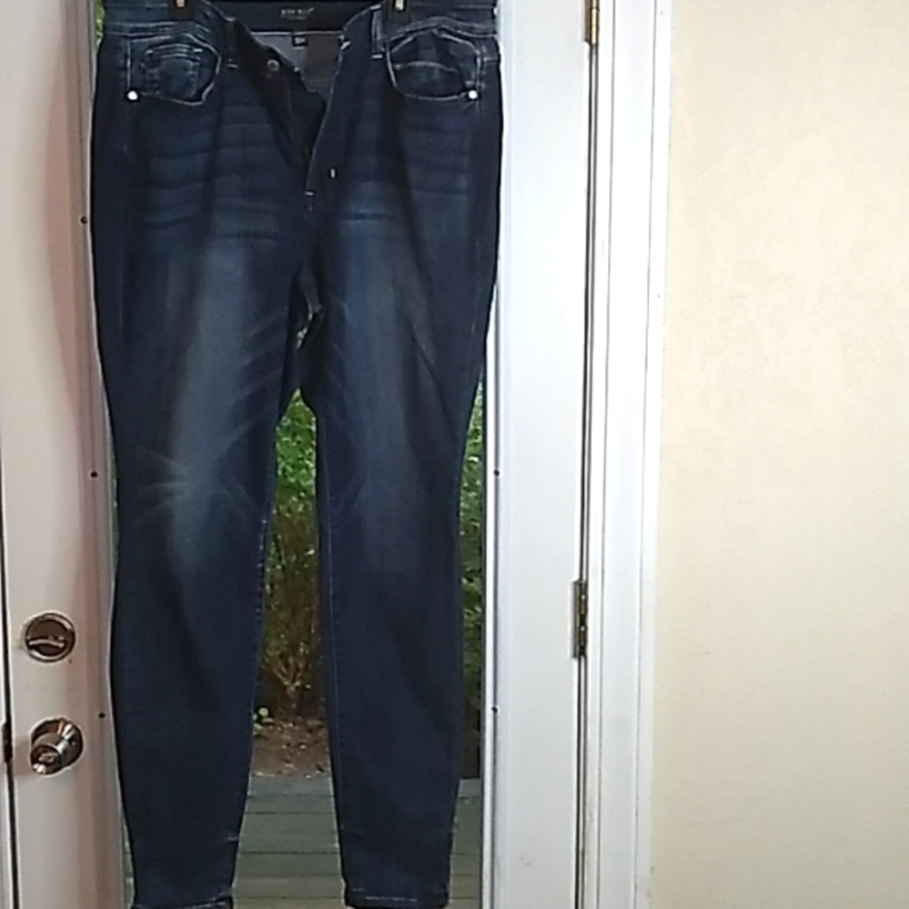 JUDY BLUE JEANS 18W - Picture 1 of 8